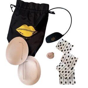 NWOT Misses Kisses backless, strapless paddle bra combo! Moderate and Shallow